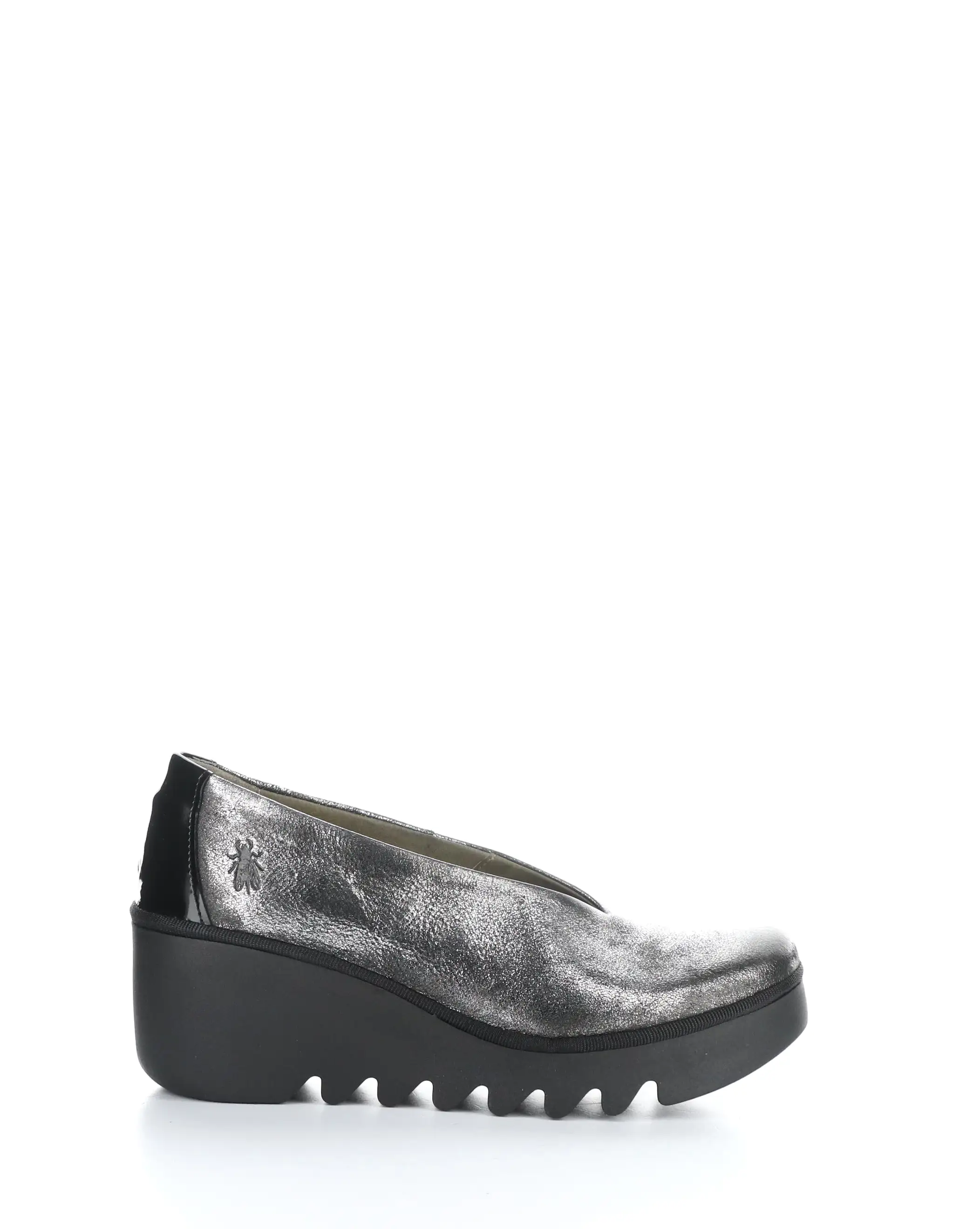 BESO246FLY 019 SILVER/BLACK Slip-on Shoes