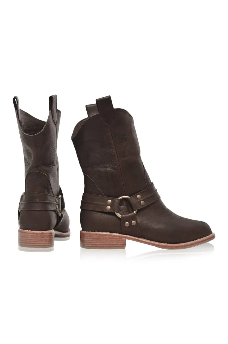 Cali Leather Boots in Dark Brown