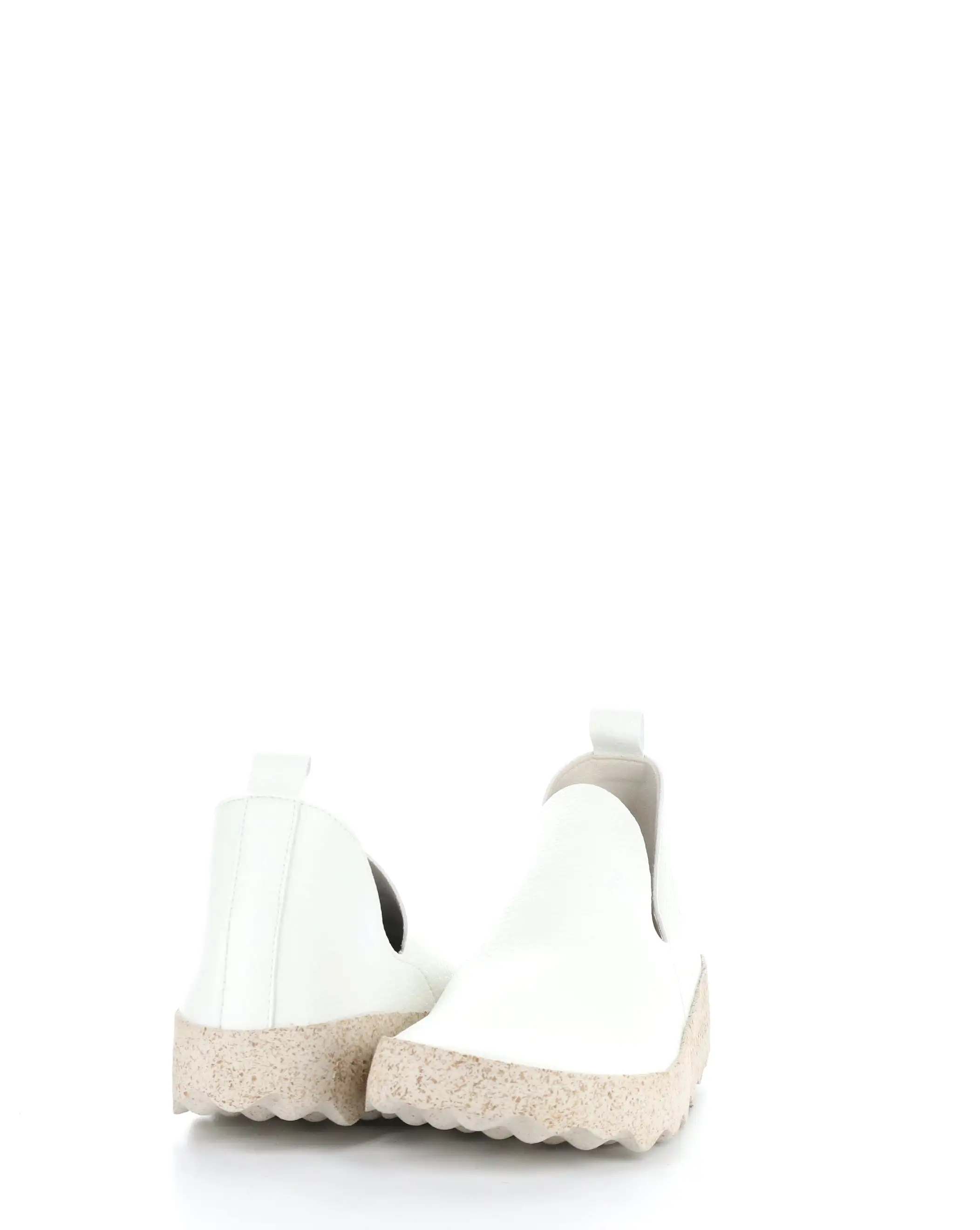 CLOE214ASP White Round Toe Shoes