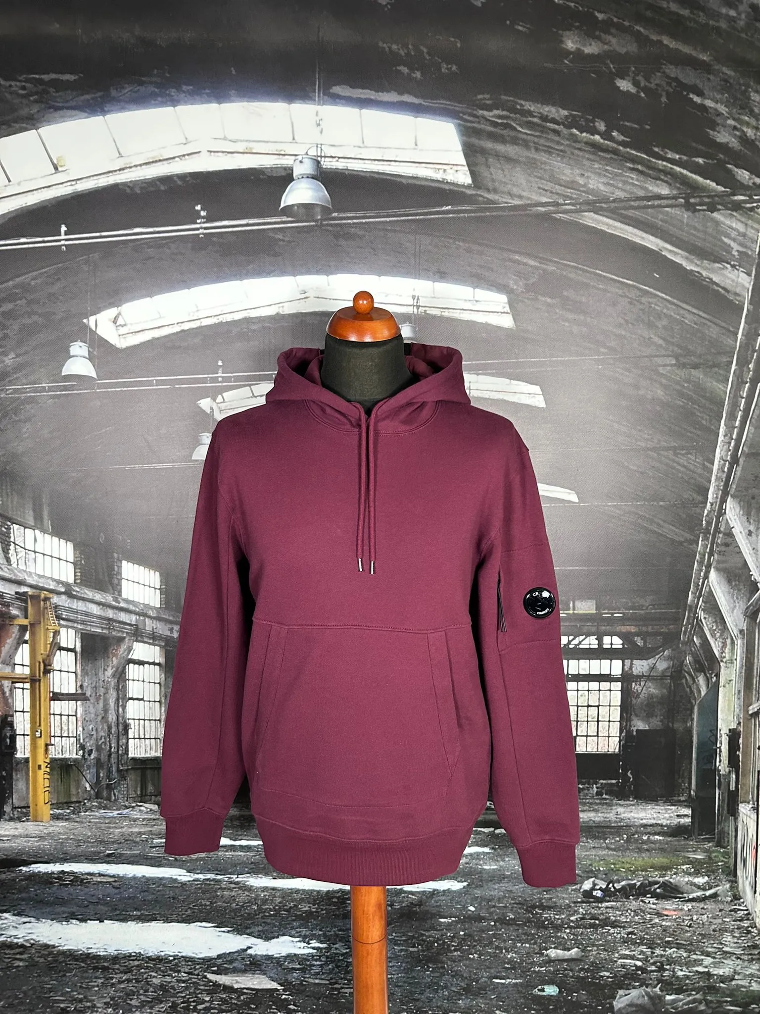 C.P. COMPANY DIAGONAL RAISED LENS HOODIE