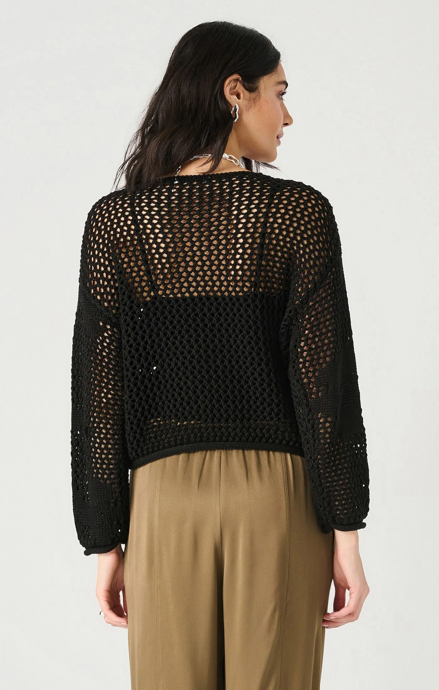 Dex Longsleeve Floral Crochet Sweater In Black