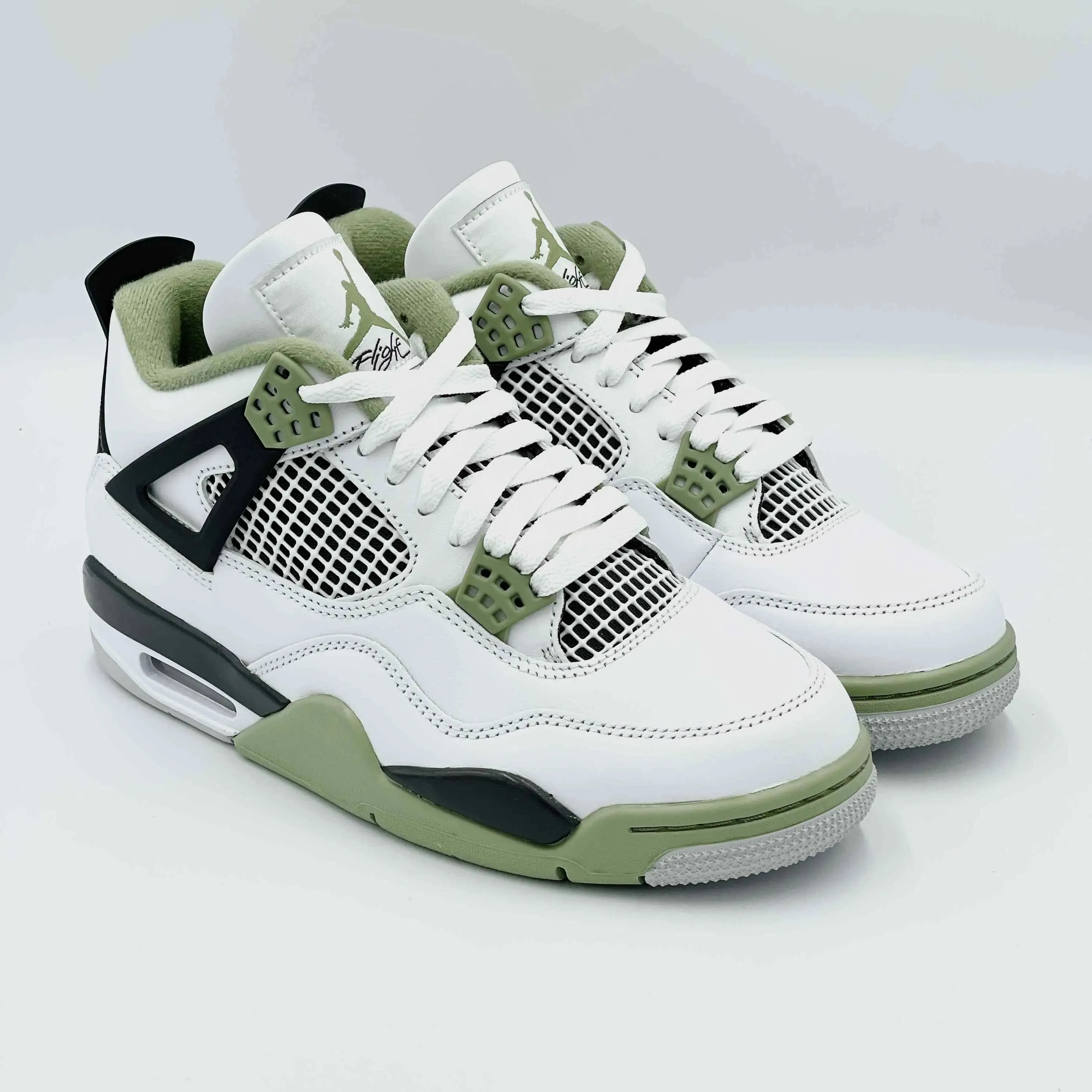 Jordan 4 Retro Seafoam