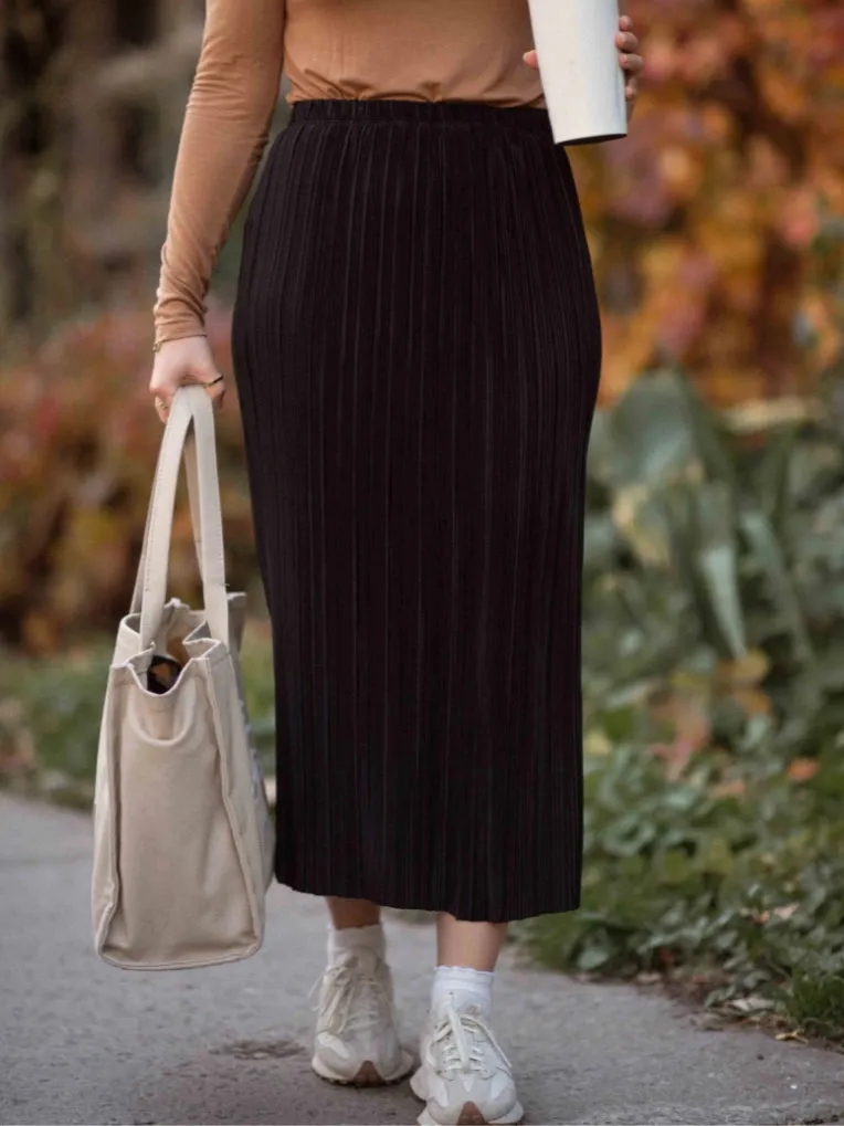 Maya Black Pleated Skirt