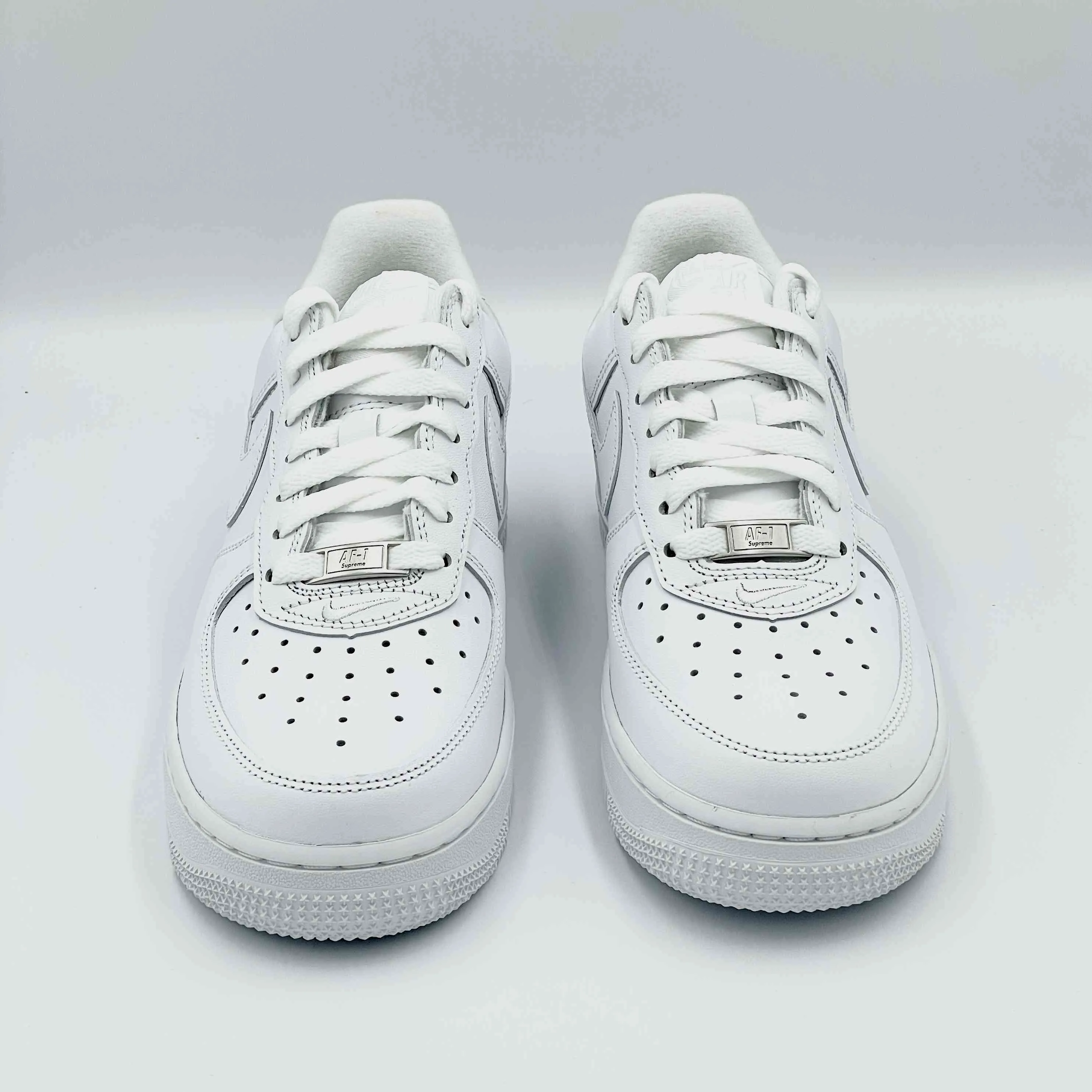 Nike Air Force 1 Low Supreme White