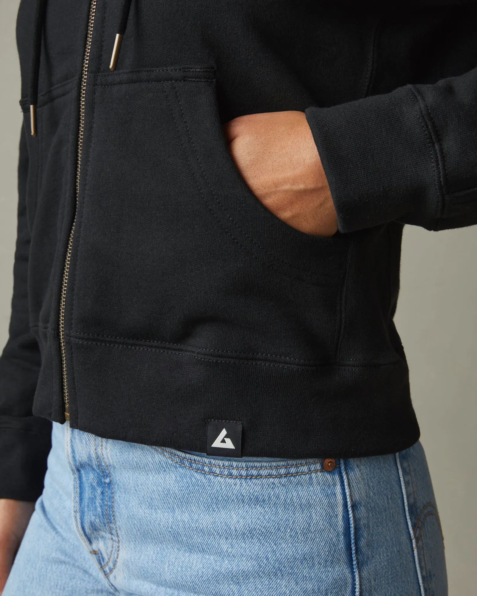 Relaxed Classic Full Zip - Black