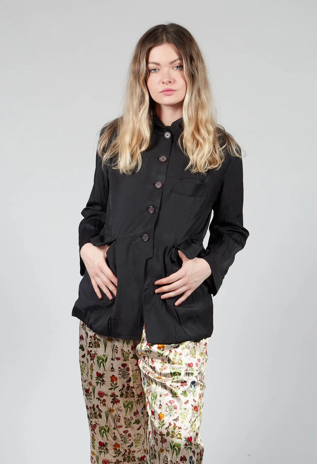 Treasury Pleat Jacket in Black