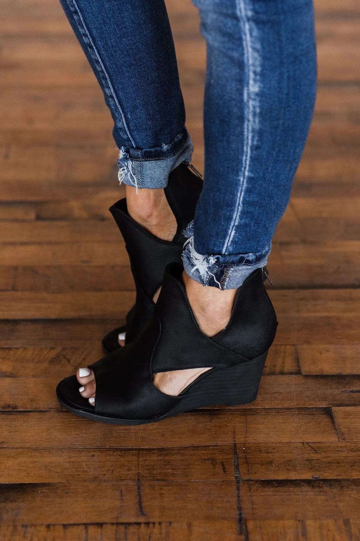 Very G Hollyridge Peep Toe Wedges- Black