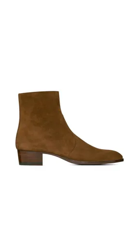 Wyatt Zipped Boots in Suede - Camel