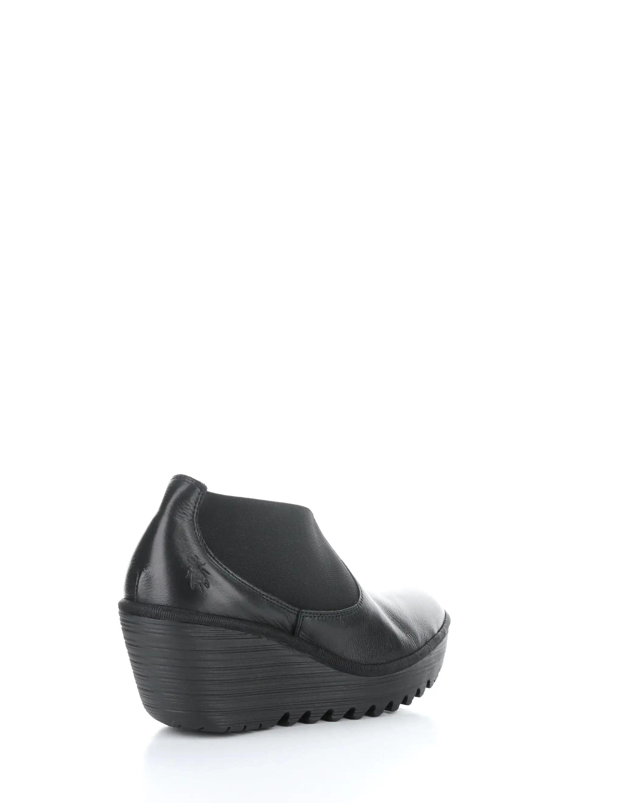 YIFY447FLY 000 BLACK Round Toe Shoes